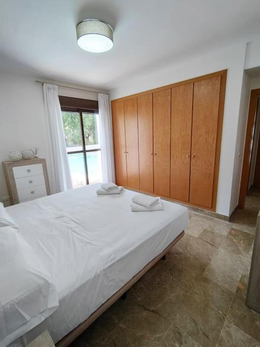 Full Apartment With Private Pool 埃斯特波纳 外观 照片