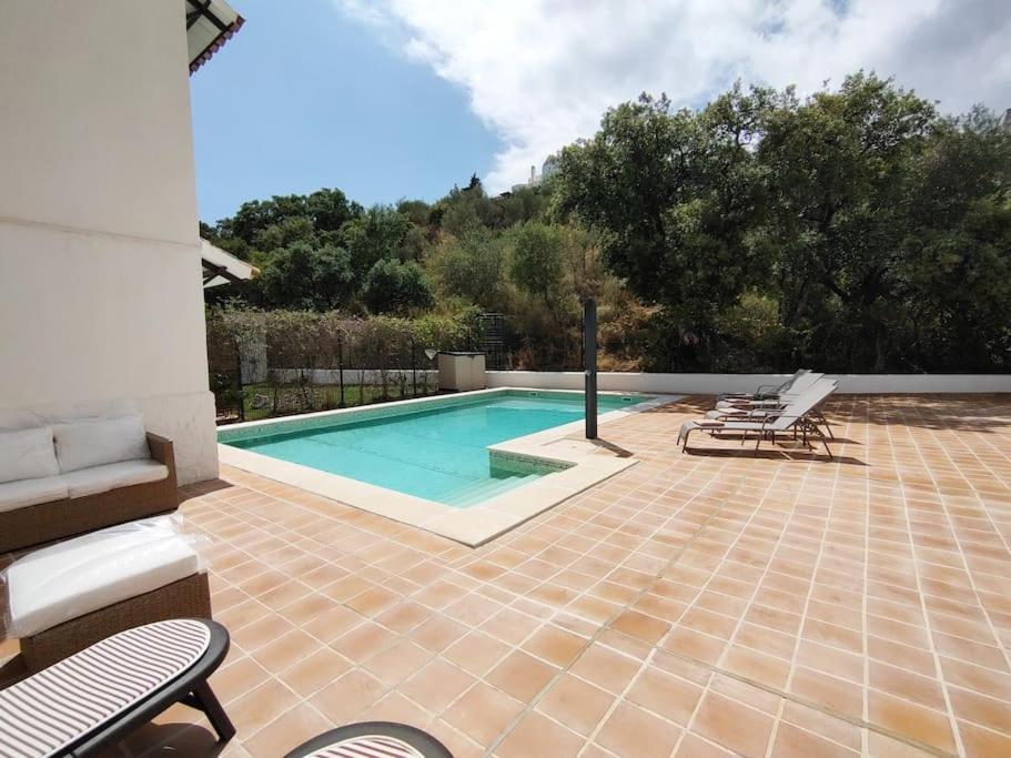 Full Apartment With Private Pool 埃斯特波纳 外观 照片