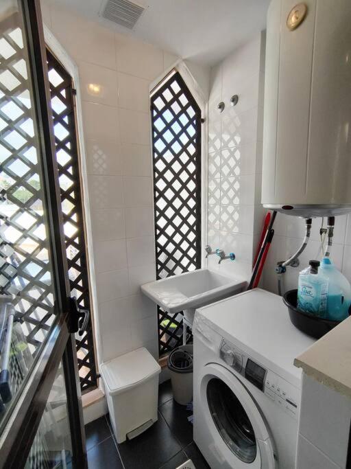 Full Apartment With Private Pool 埃斯特波纳 外观 照片